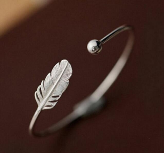 Open leaf cuff bracelet